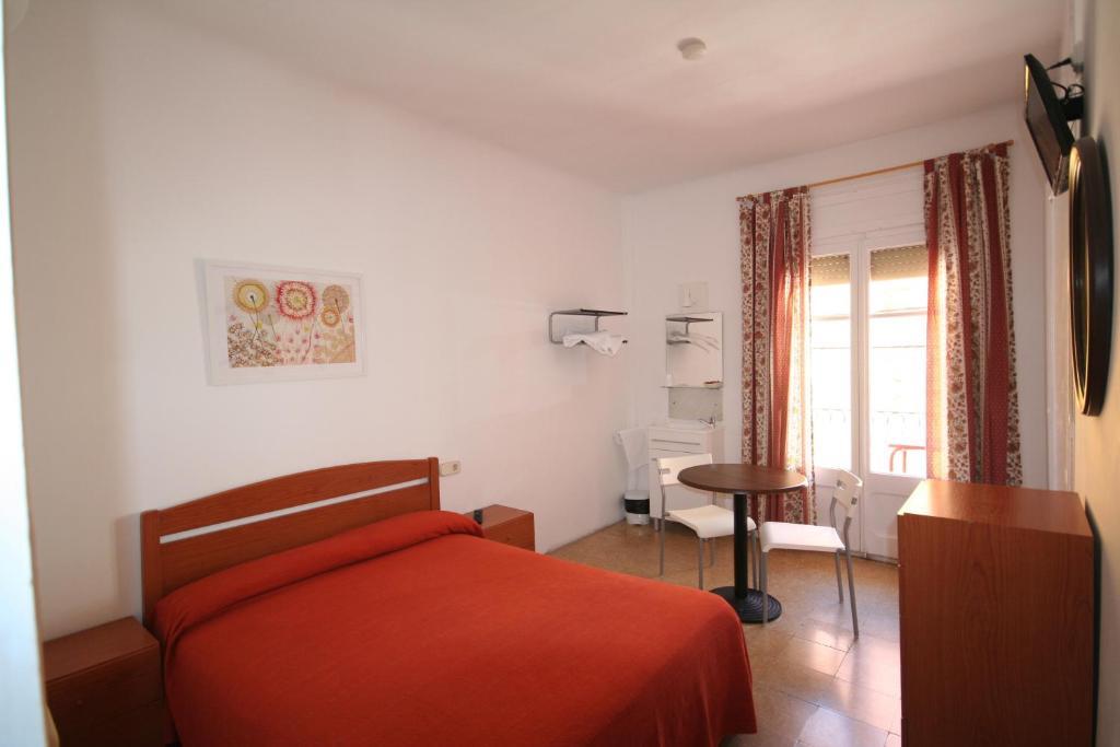 Hostal Juventus Portbou Phòng bức ảnh