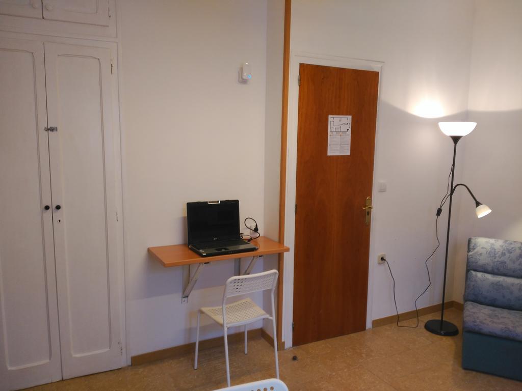 Hostal Juventus Portbou Ngoại thất bức ảnh