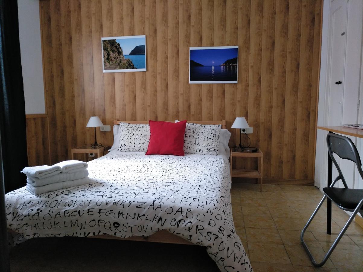 Hostal Juventus Portbou Ngoại thất bức ảnh