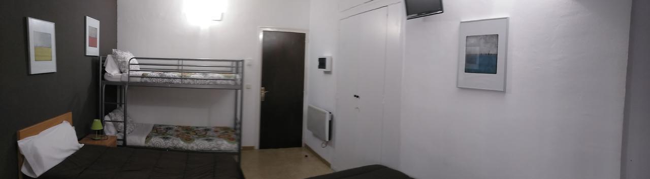 Hostal Juventus Portbou Ngoại thất bức ảnh