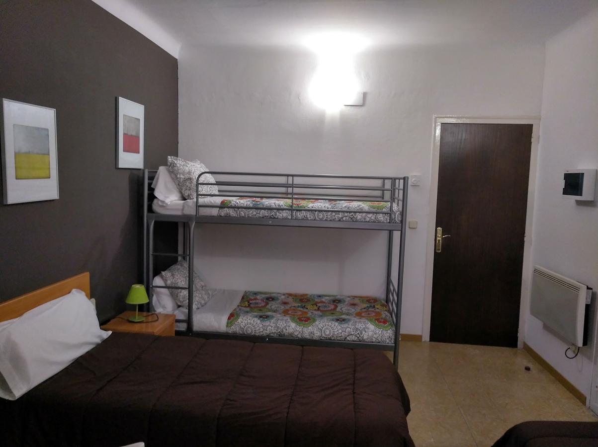 Hostal Juventus Portbou Ngoại thất bức ảnh